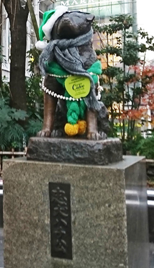 2 Hachiko Statue